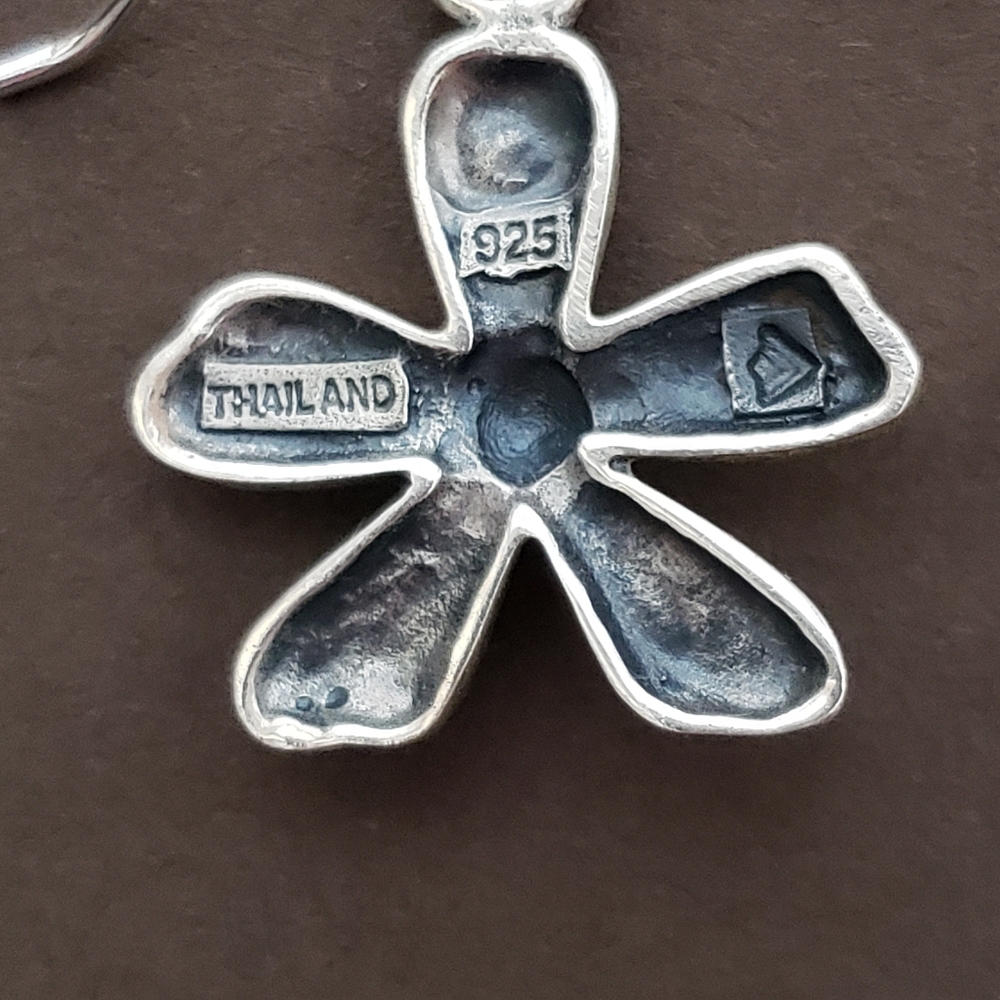 Vintage Silpada Oxidized Sterling Silver Flower Earrings W1155 - Picture 6 of 10